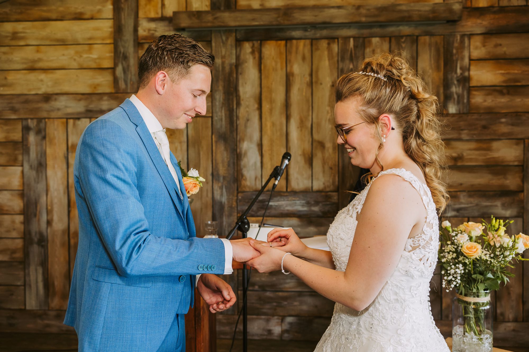 Moment tijdens de bruiloft van Gerrit & Sarina
