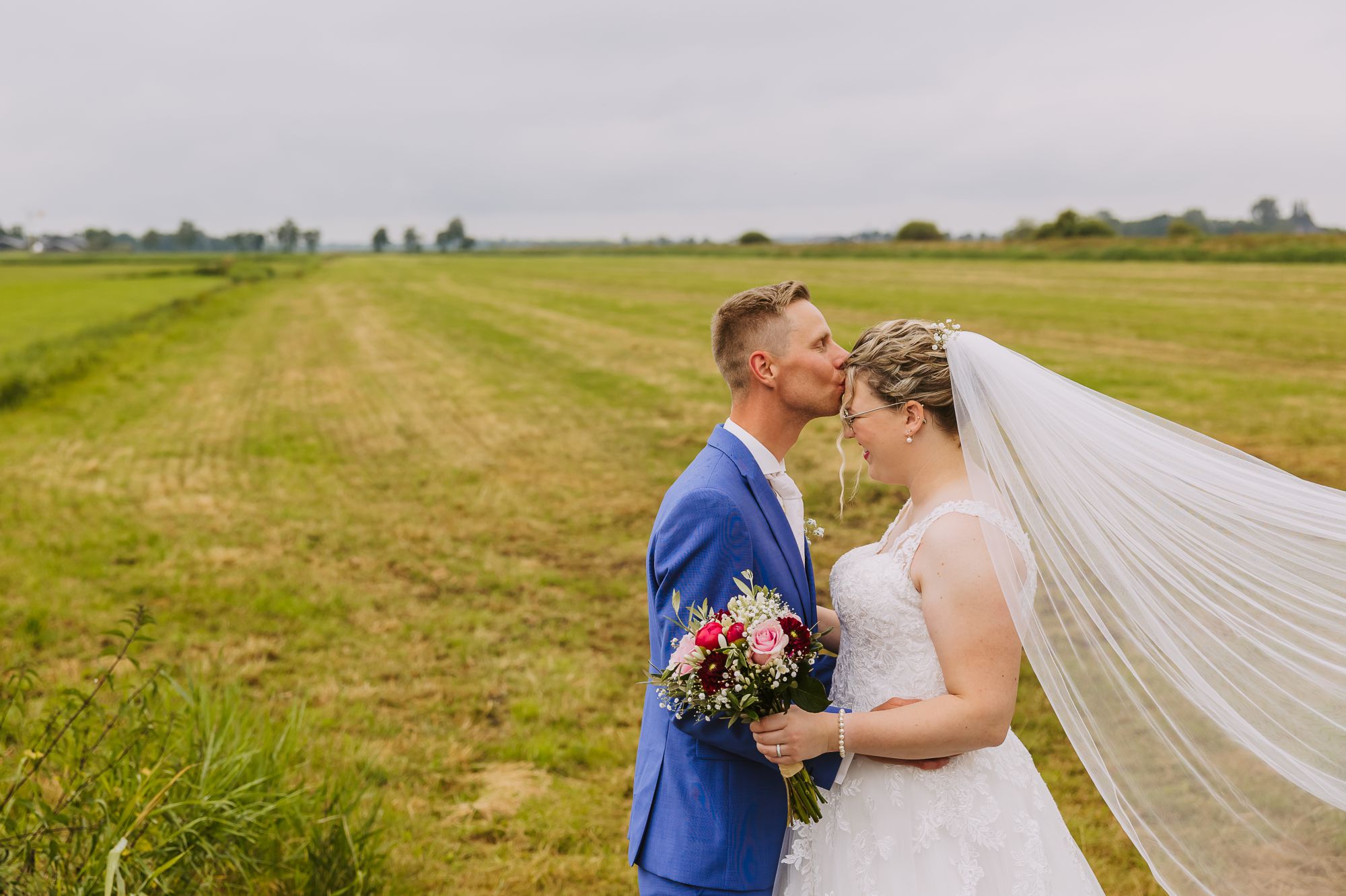 Gasten tijdens het feest van Marijke & Dick