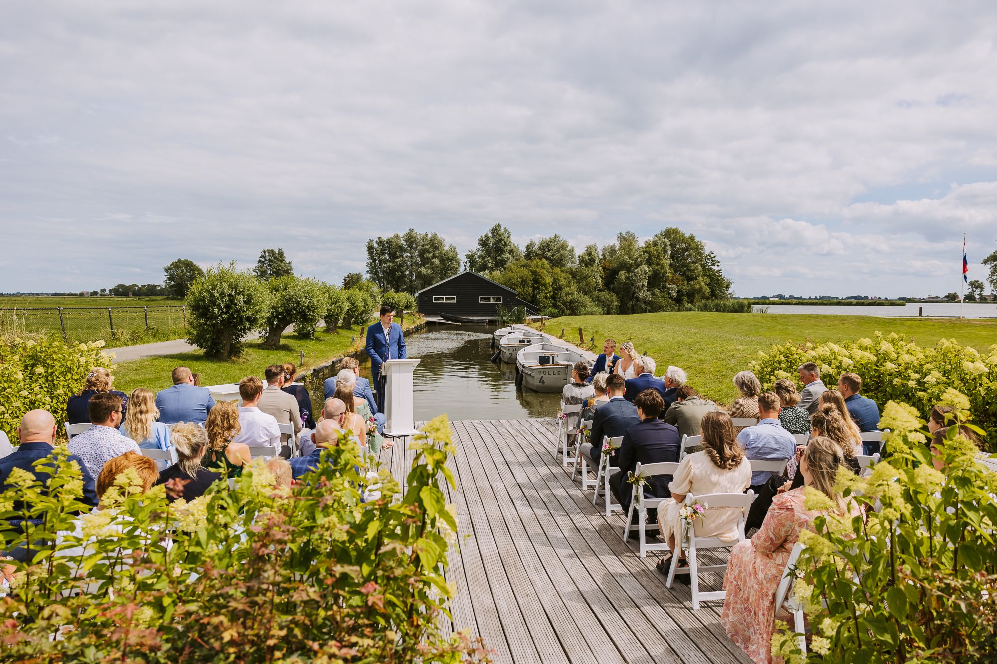 Sfeerfoto van de bruiloft van Sietze & Misja