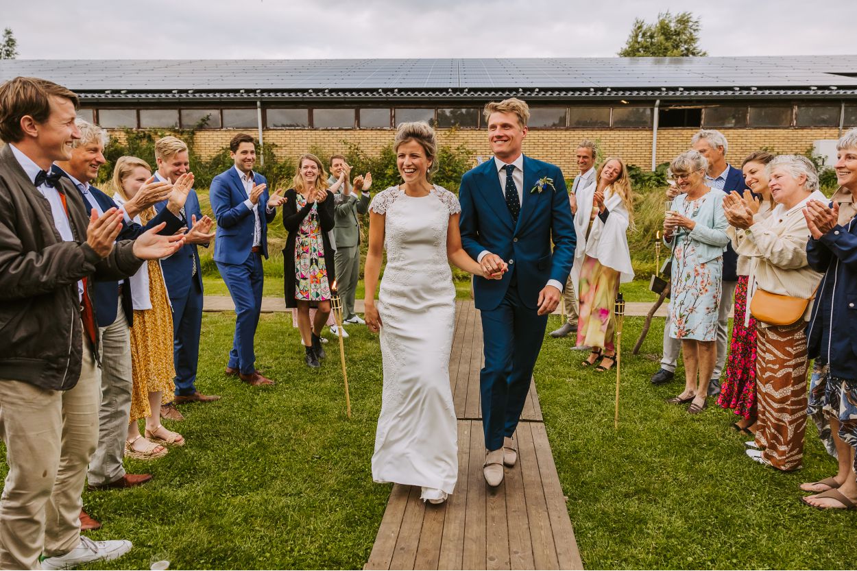 Feestmoment tijdens de bruiloft van Bruiloft bij de Thaborhoeve